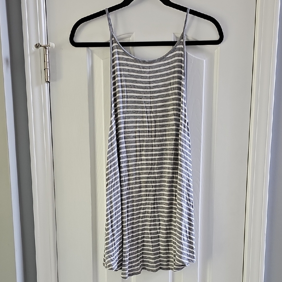American Eagle Outfitters Relaxed Asymmetrical Tank Top White and Gray - Picture 3 of 4